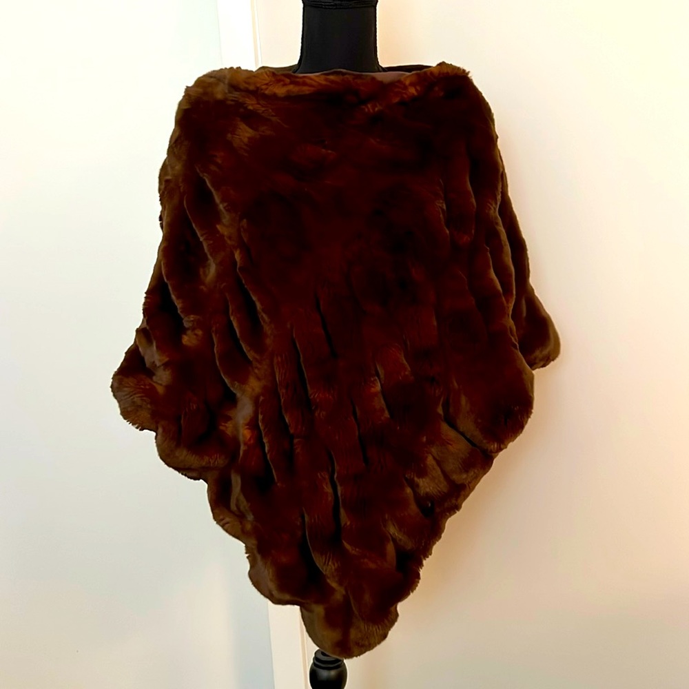 Fabulous Fur poncho/capelet